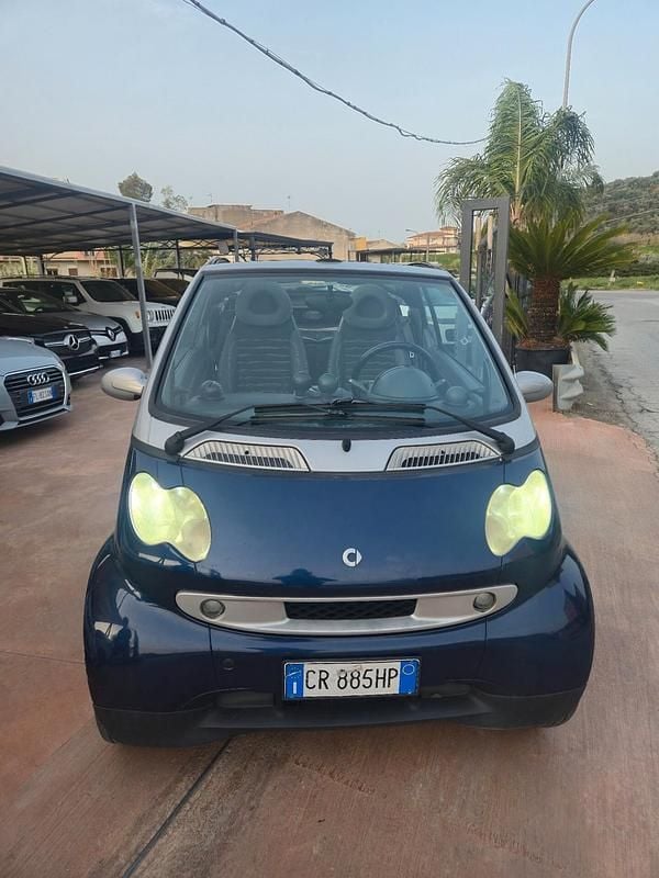 Blu Usata 2004 Smart ForTwo Cabrio Pure Cabrio | 3500 € - Immagine 1/4