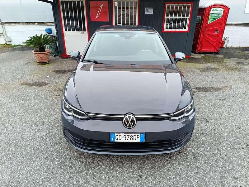 Usata VW Golf VIII Life 110 CV (80 kW) 2020 Grigio Berlina