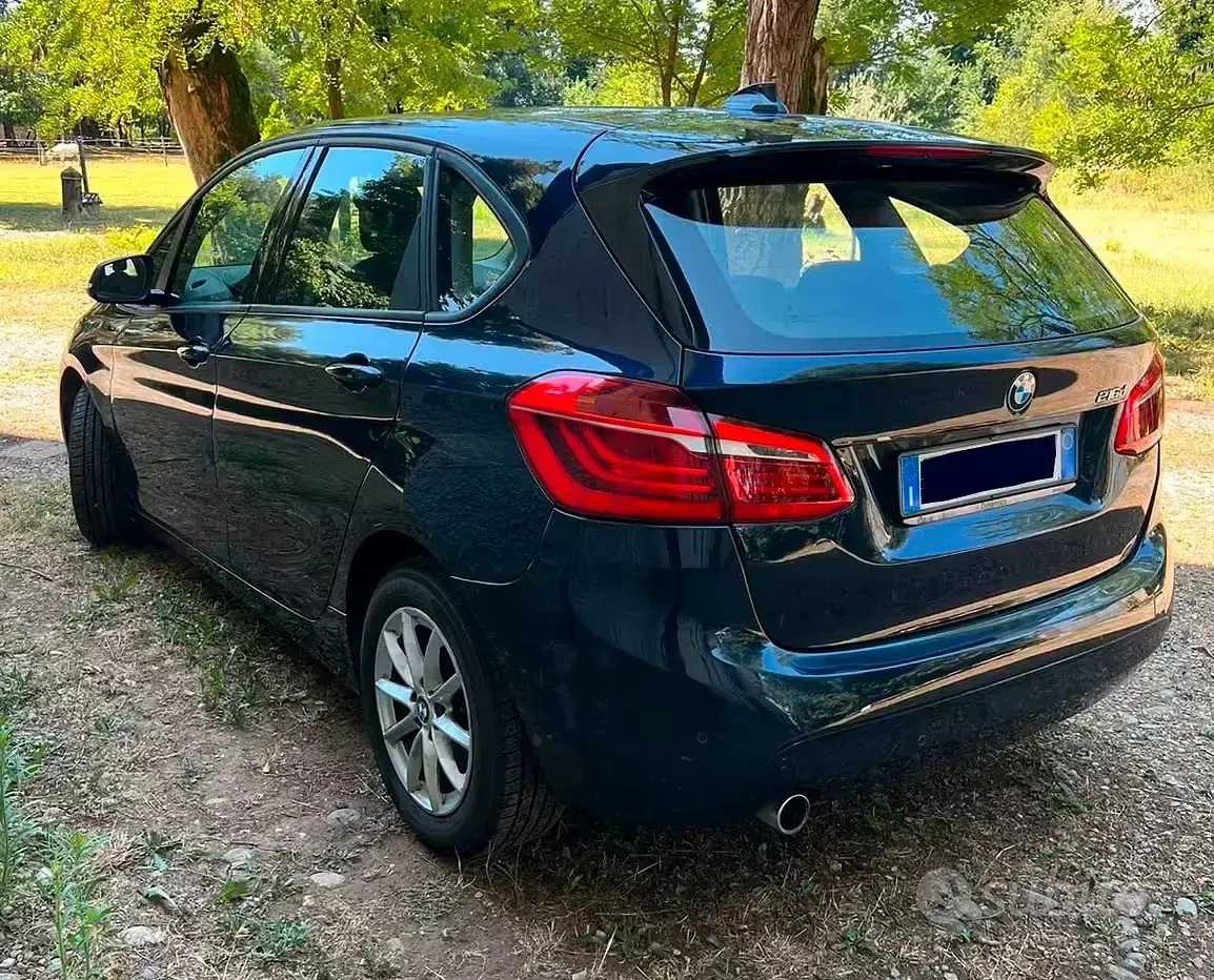 Usata BMW 216 Active Tourer Efficient Dynamics 116 CV (85 kW) 2017 Bluazzurro Monovolume
