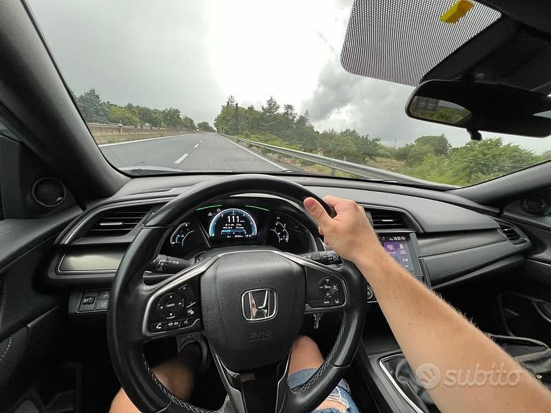 Usata Honda Civic 120 CV (88 kW) 2018 Grigio Berlina