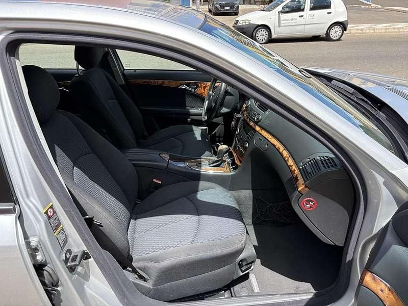 Usata Mercedes E280 Elegance 177 CV (130 kW) 2006 Berlina