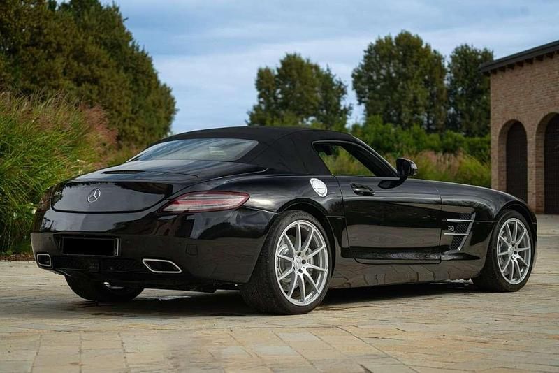 Usado Mercedes SLS AMG AMG 571 CV (419 kW) 2011 Negro Descapotable