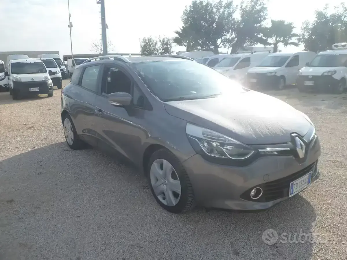 Usata Renault Clio 90 CV (66 kW) 2015 Bianco Station wagon