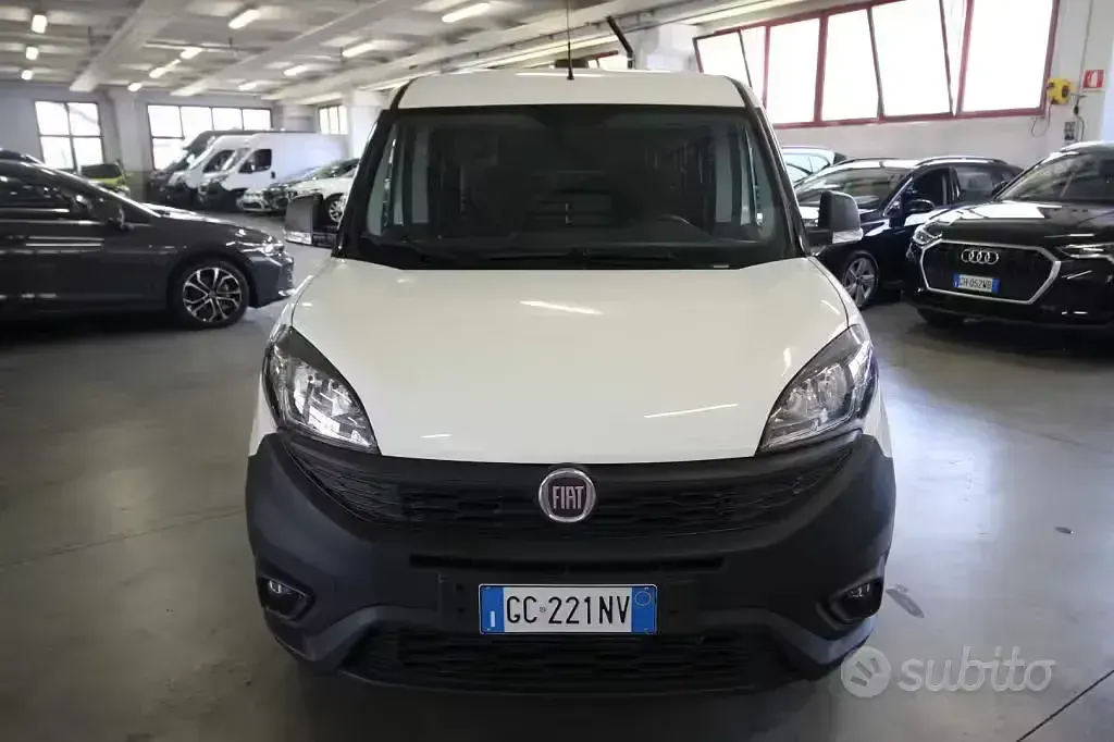 Usata Fiat Doblò Business 120 CV (88 kW) 2020 Bianco Monovolume