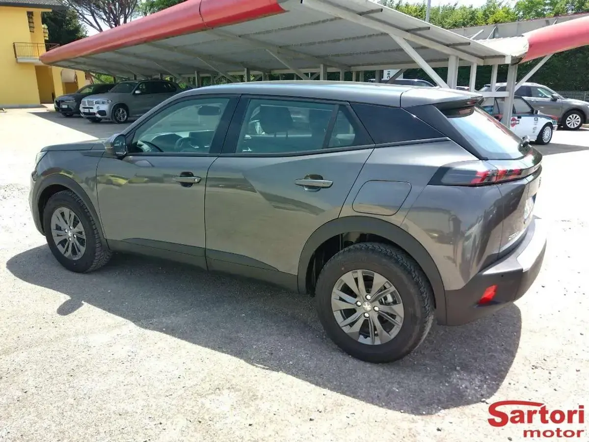 Usata Peugeot 2008 101 CV (74 kW) 2021 Grigio SUV