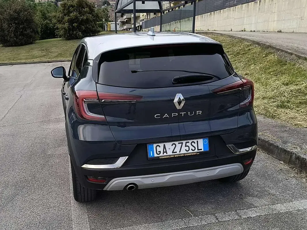 Usata Renault Captur Intens 116 CV (85 kW) 2020 Grigio SUV