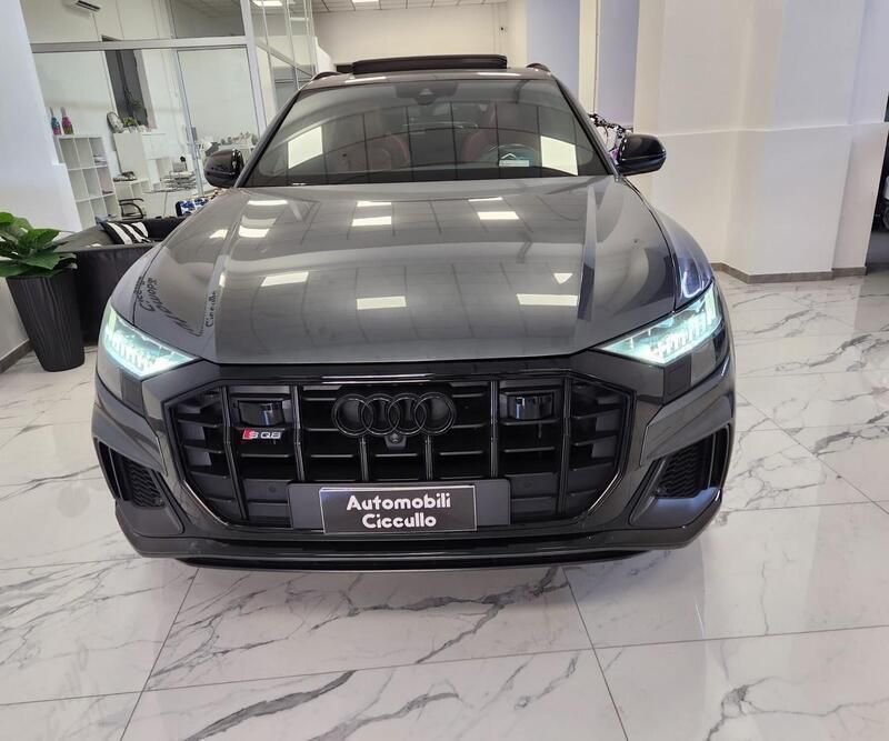Grigio Usata 2020 Audi SQ8 Sport SUV | 73.990 € (Molto cara) - Immagine 1/4