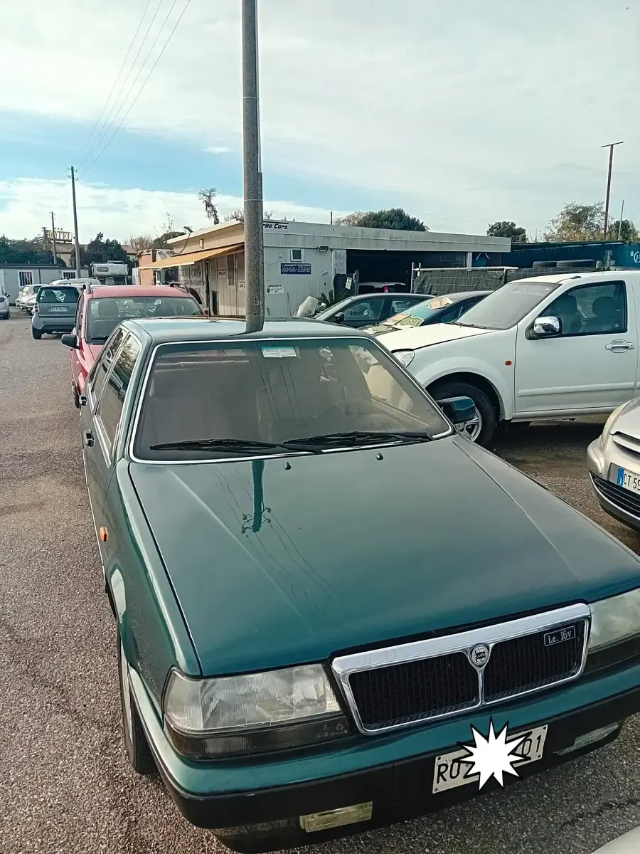 Usata Lancia Thema 147 CV (108 kW) 1991 Verde Berlina