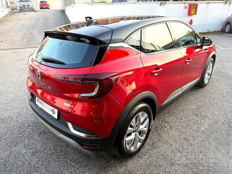 Usata Renault Captur 160 CV (117 kW) 2020 Bordeaux SUV