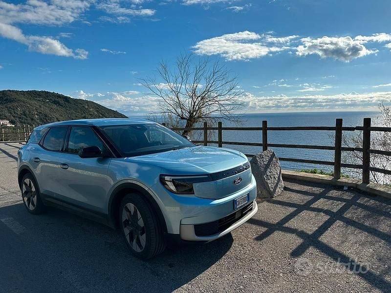 Usata Ford Explorer Premium 210 kW (286 CV) 2024 SUV