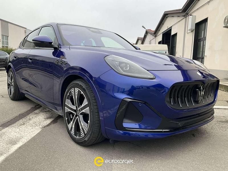 Usata Maserati Grecale Folgore 409 kW (557 CV) 2024 Blu/azzurro SUV
