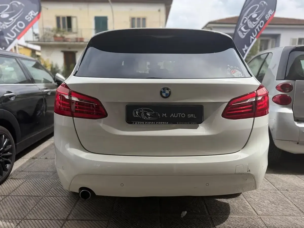Usata BMW 216 Active Tourer Luxury Line 115 CV (84 kW) 2017 Bianco Monovolume