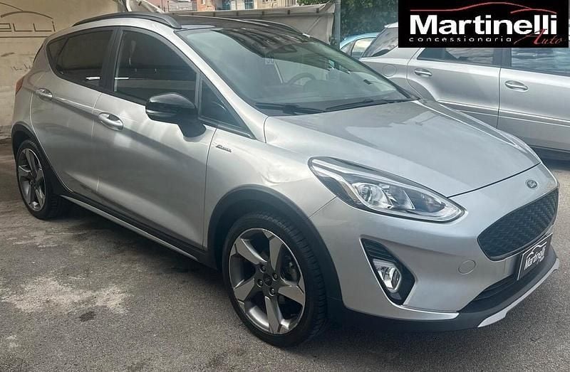 Argento Usata 2018 Ford Fiesta Active Tre volumi | 12.500 € (Buon prezzo) - Immagine 1/4