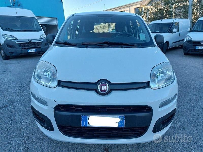 Usata Fiat Panda Lounge 84 CV (61 kW) 2013 Bianco Utilitaria