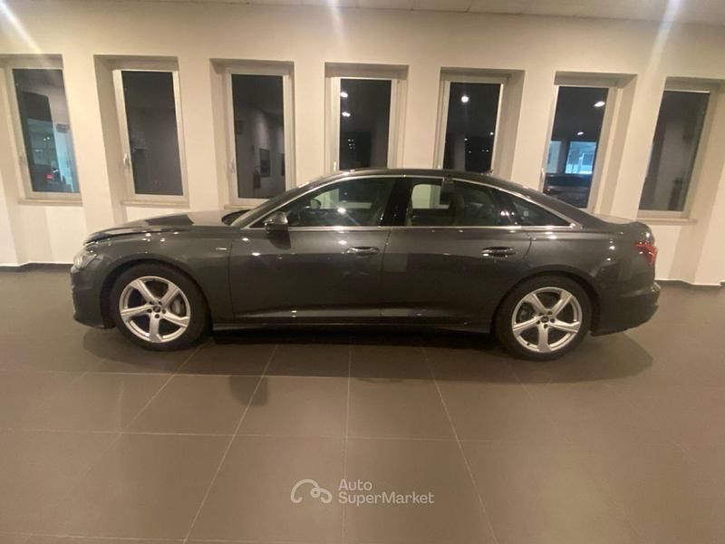 Usata Audi A6 204 CV (150 kW) 2023 Grigio Berlina