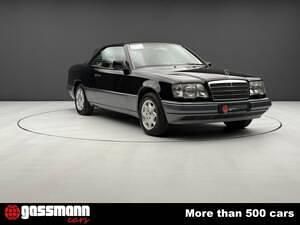 Usata Mercedes E320 220 CV (161 kW) 1995 Nero Cabrio