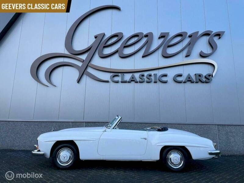 Bianco Usata 1955 Mercedes 190 Tre volumi | 84.950 € - Immagine 1/4