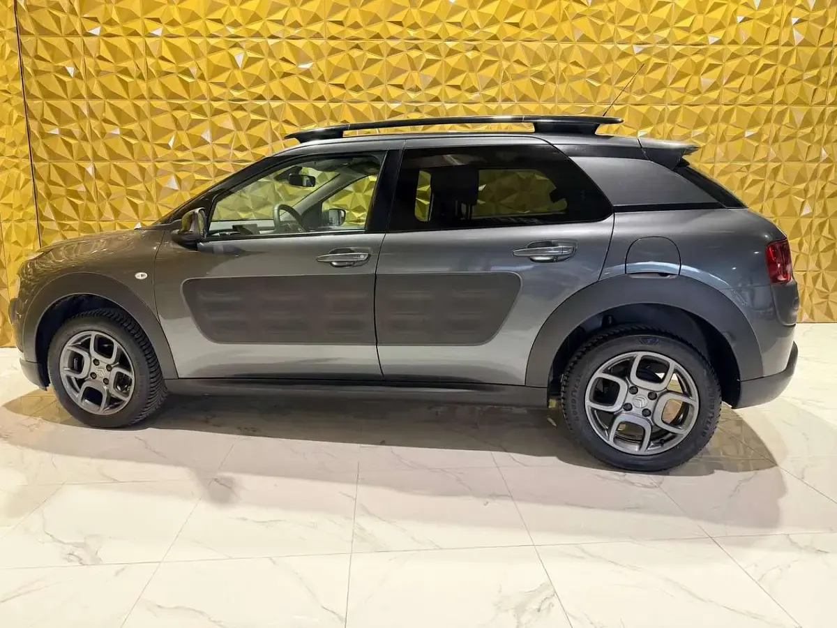 Usata Citroën C4 PureTech 82 CV (60 kW) 2016 Grigio SUV