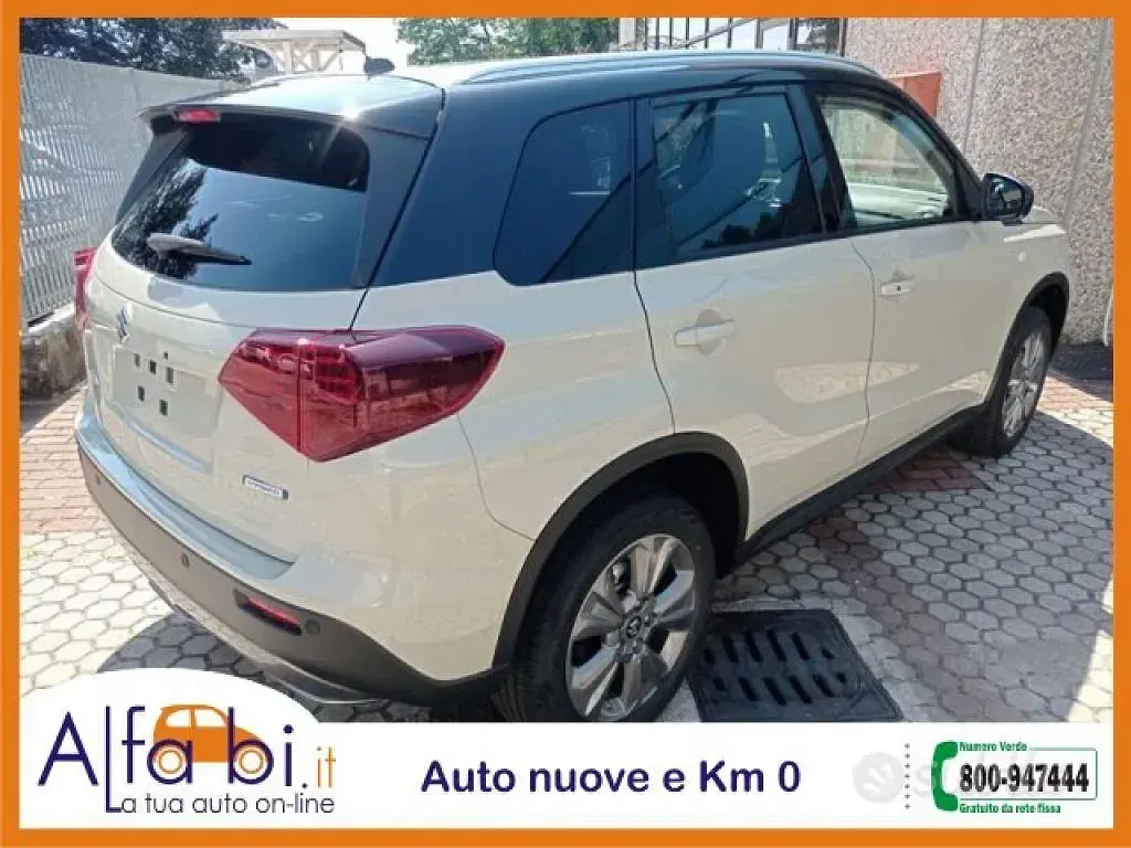 Nuova Suzuki Vitara Cool 110 CV (80 kW) 2026 Beige SUV