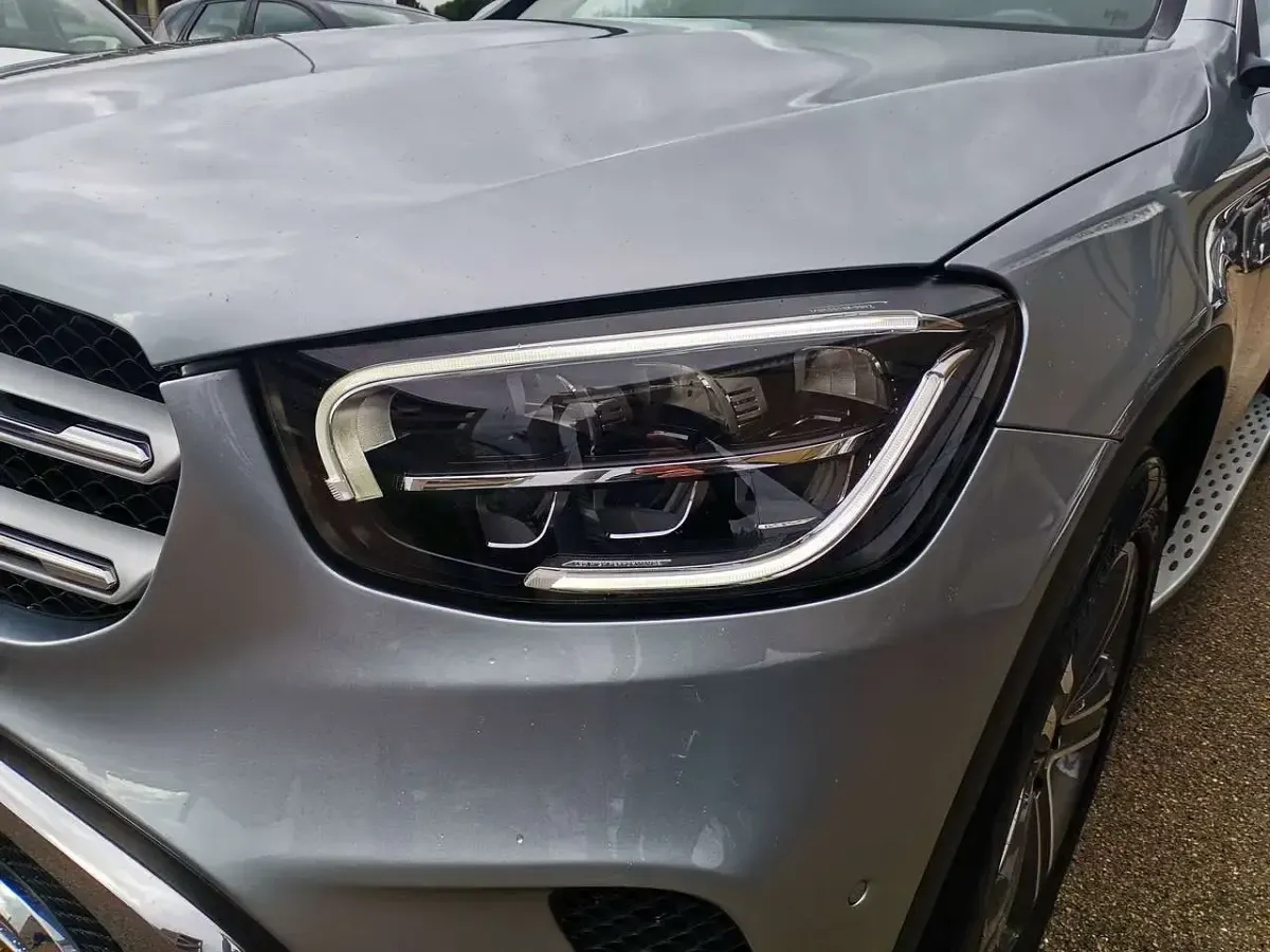 Usata Mercedes GLC220 194 CV (142 kW) 2022 Argento SUV