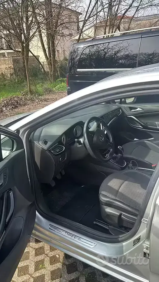 Usata Opel Astra 2015 Grigio Berlina