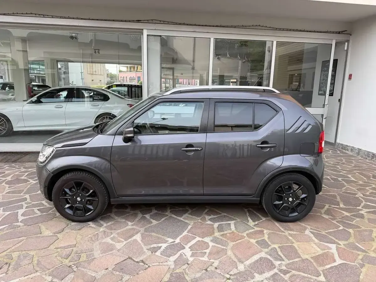 Usata Suzuki Ignis 90 CV (66 kW) 2020 Grigio SUV