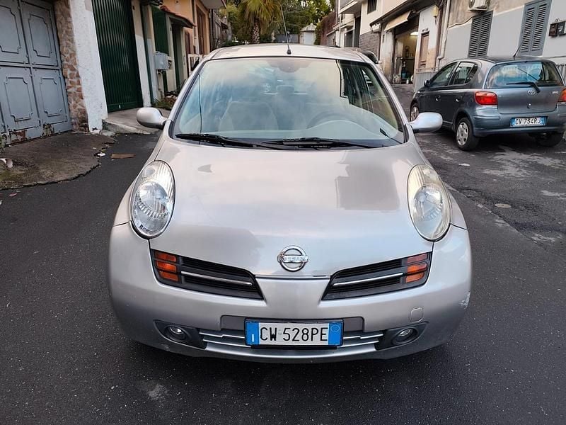 Usata Nissan Micra 80 CV (58 kW) 2005 Argento Utilitaria