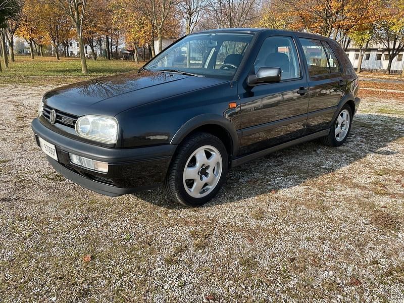 Usata VW Golf III GTI 116 CV (85 kW) 1994 Grigio Berlina