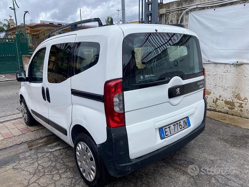 Usata Peugeot Bipper 75 CV (55 kW) 2014 Bianco Monovolume