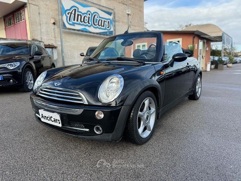Usata Mini Cooper Cabriolet 116 CV (85 kW) 2005 Nero Cabrio