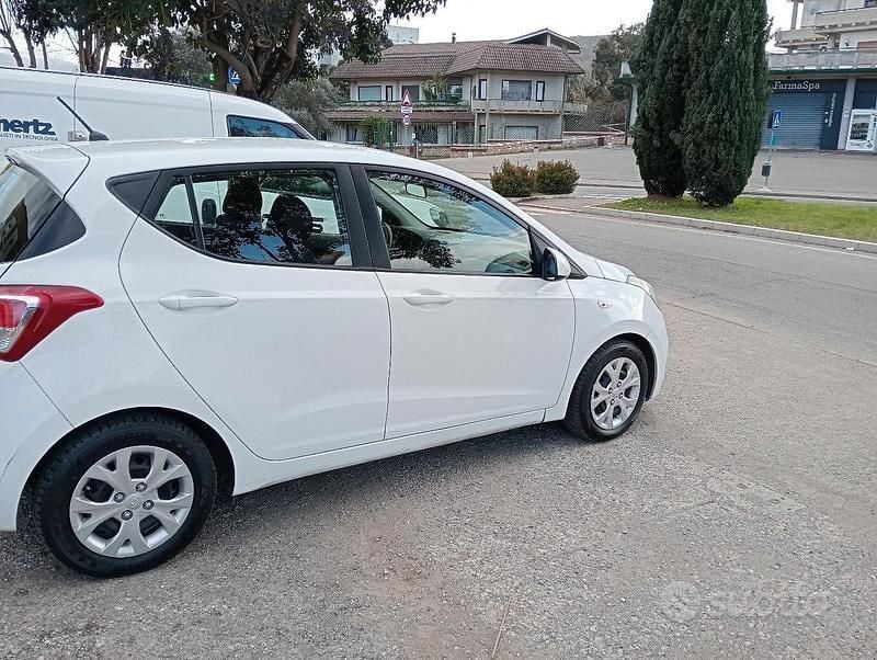 Usata Hyundai i10 67 CV (49 kW) 2015 Utilitaria