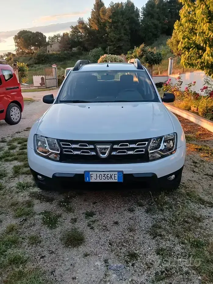 Usata Dacia Duster 90 CV (66 kW) 2017 Bianco SUV