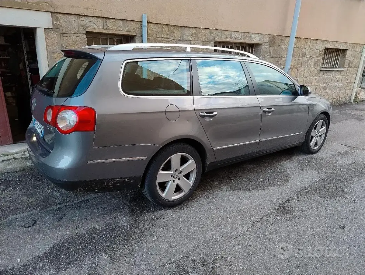 Usata VW Passat 140 CV (102 kW) 2006 Grigio Station wagon