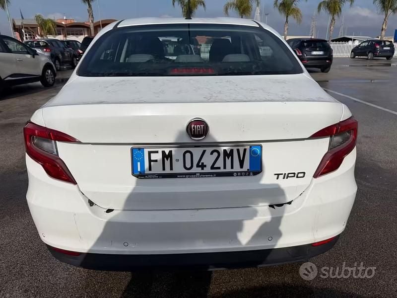 Usata Fiat Tipo Lounge 95 CV (69 kW) 2018 Bianco Berlina