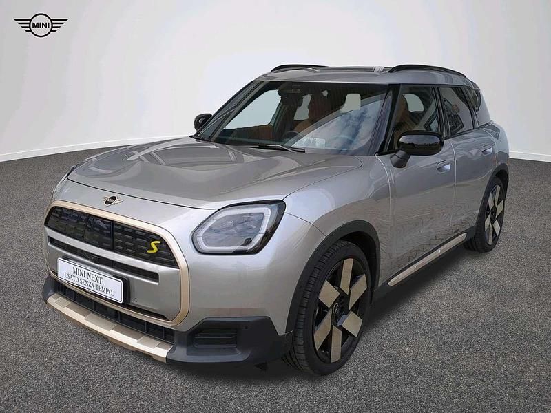 Grigio Usata 2024 Mini Countryman Favoured SUV | 39.500 € (Buon prezzo) - Immagine 1/4