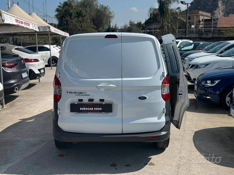 Usata Ford Transit Connect 120 CV (88 kW) 2017 Bianco Monovolume