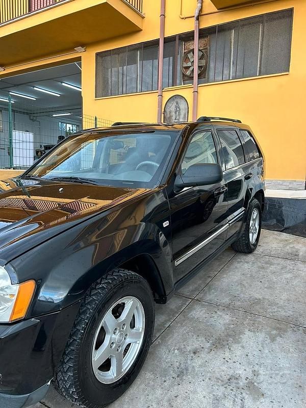 Usata Jeep Grand Cherokee Limited 216 CV (158 kW) 2006 Nero SUV