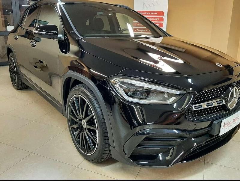Usata 2023 Mercedes GLA200 Premium SUV | 45.000 € (Molto cara) - Immagine 1/4
