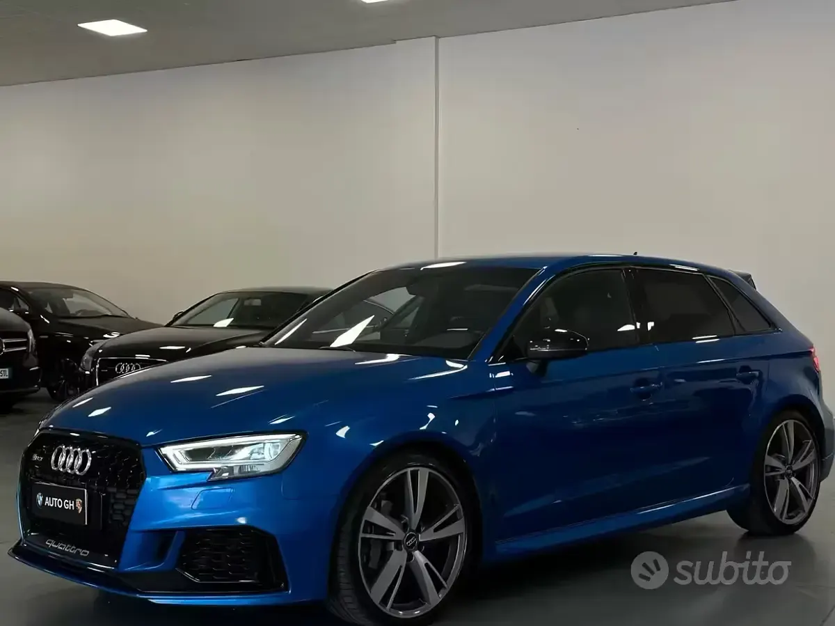 Usata Audi RS3 400 CV (294 kW) 2018 Blu Berlina