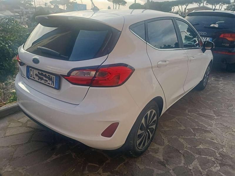 Gebraucht Ford Fiesta Titanium 75 PS (55 kW) 2022 Weiß Limousine