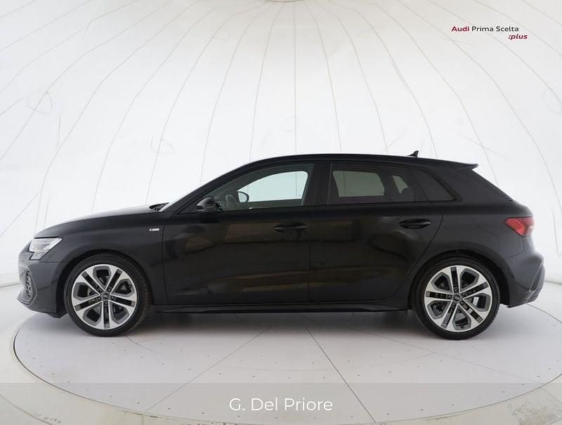 Käytetty Audi A3 S-Line 150 HP (110 kW) 2025 Musta Viistoperä