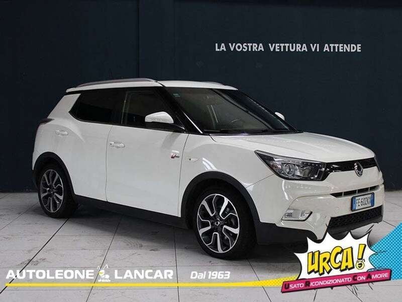 Bianco Usata 2016 Ssangyong Tivoli SUV | 8480 € (Buon prezzo) - Immagine 1/4