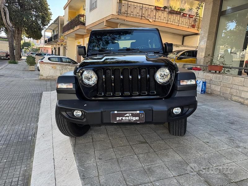 Nero Usata 2020 Jeep Wrangler Sport SUV | 38.900 € (Super prezzo) - Immagine 1/4