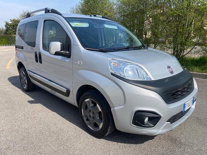 Usata Fiat Qubo Trekking 80 CV (58 kW) 2018 Grigio Monovolume