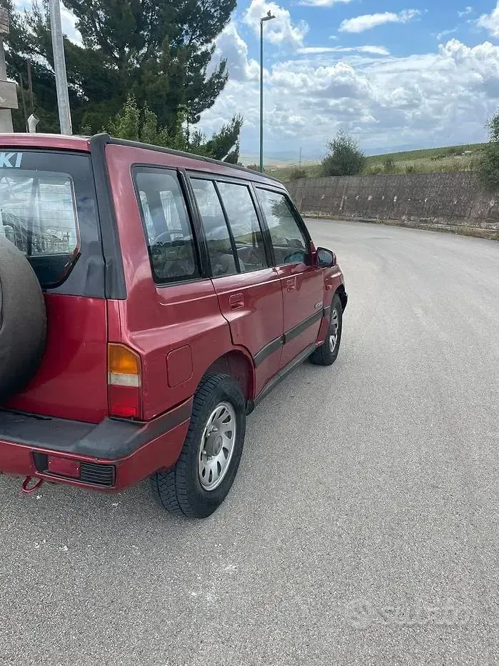 Usata Suzuki Vitara 1992 Rosso Station wagon
