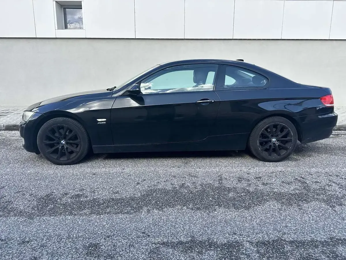 Usata BMW 320 177 CV (130 kW) 2009 Nero Coupé