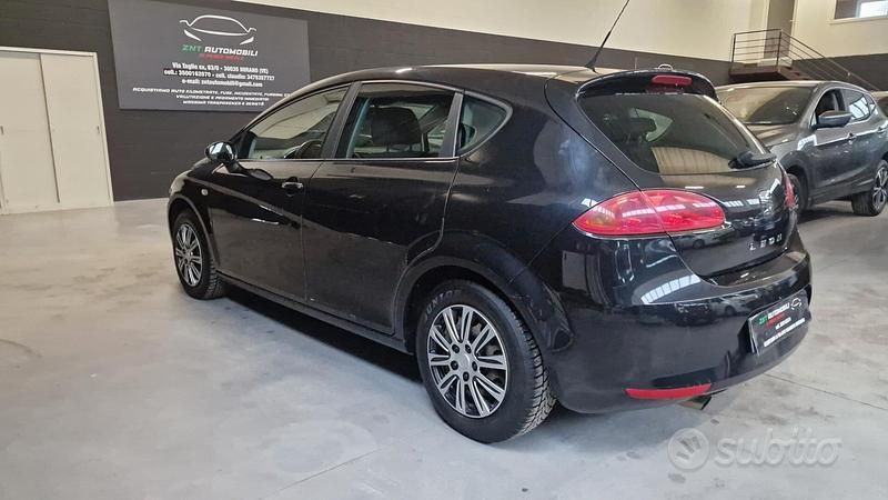 Occasion Seat Leon Reference 102 ch (75 kW) 2008 Noir Citadine
