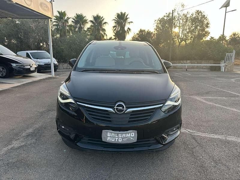 Usata Opel Zafira Tourer Cosmo 170 CV (125 kW) 2016 Nero Monovolume