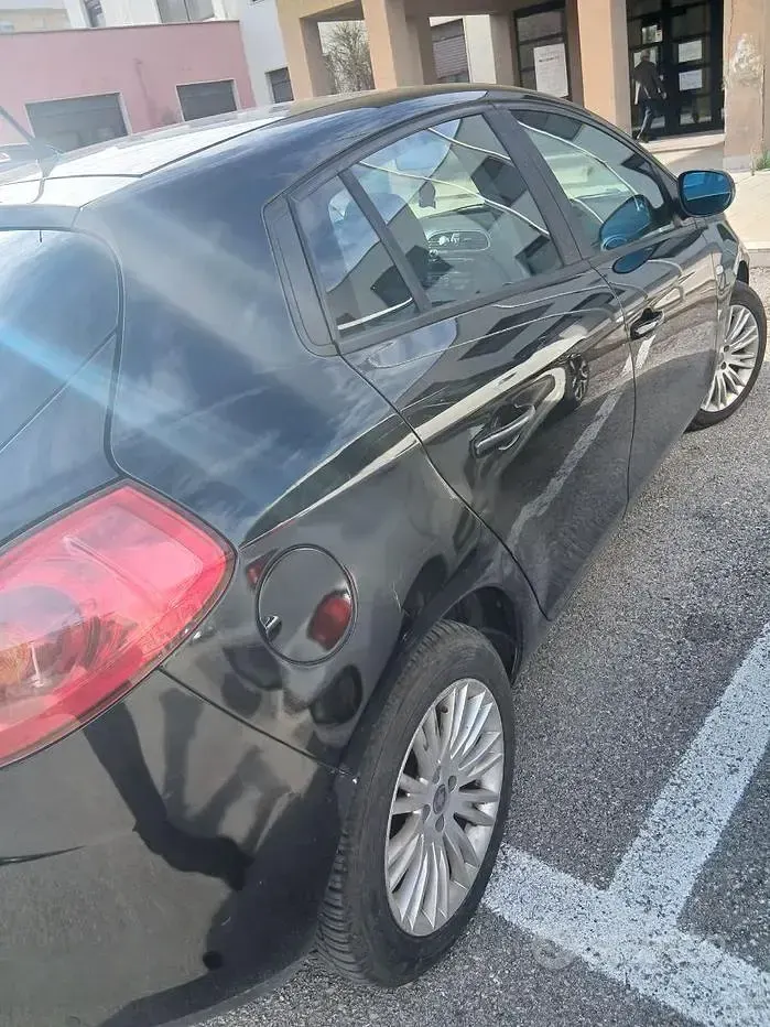 Usata Fiat Bravo 103 CV (75 kW) 2008 Nero Utilitaria