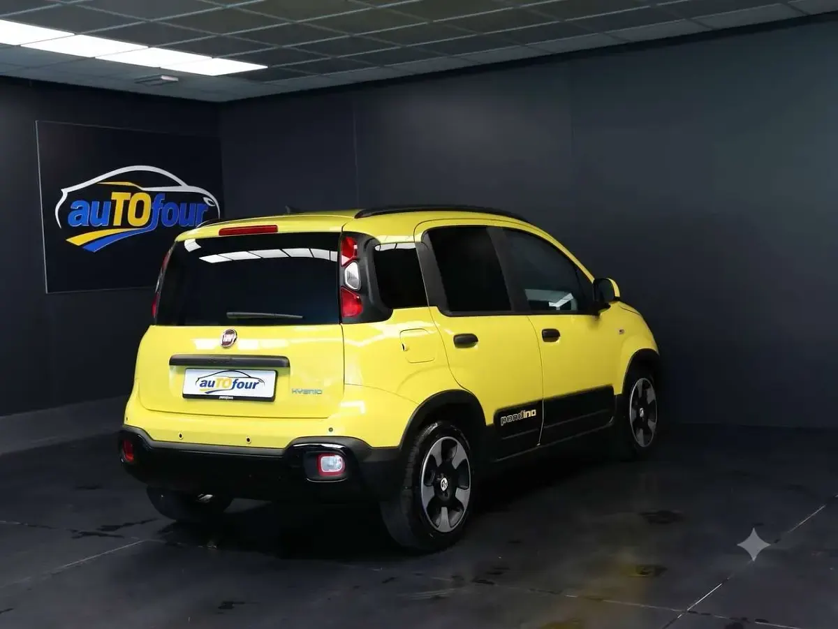 Nuova Fiat Panda Cross 65 CV (47 kW) 2026 Giallo Utilitaria